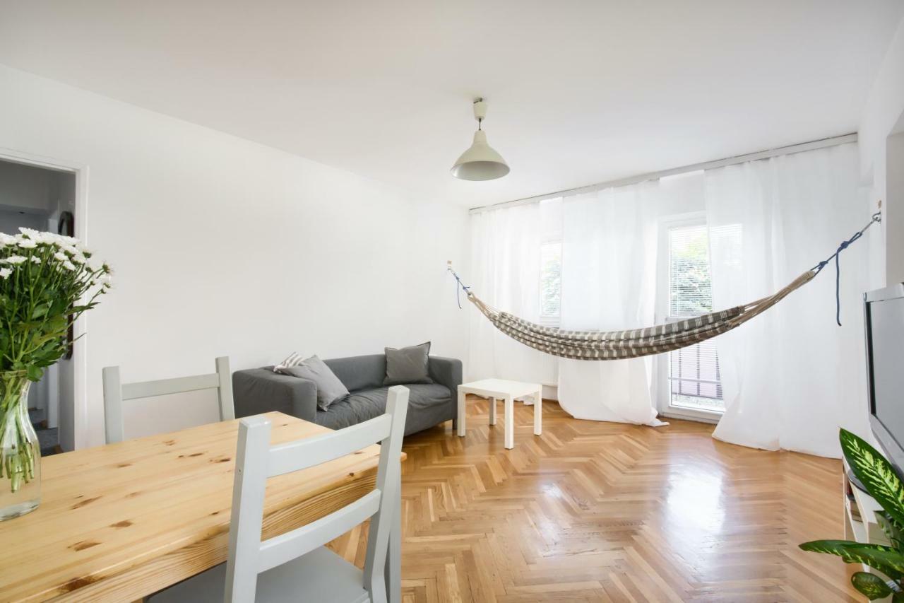 Chmielna Hammock Apartment وارسو المظهر الخارجي الصورة